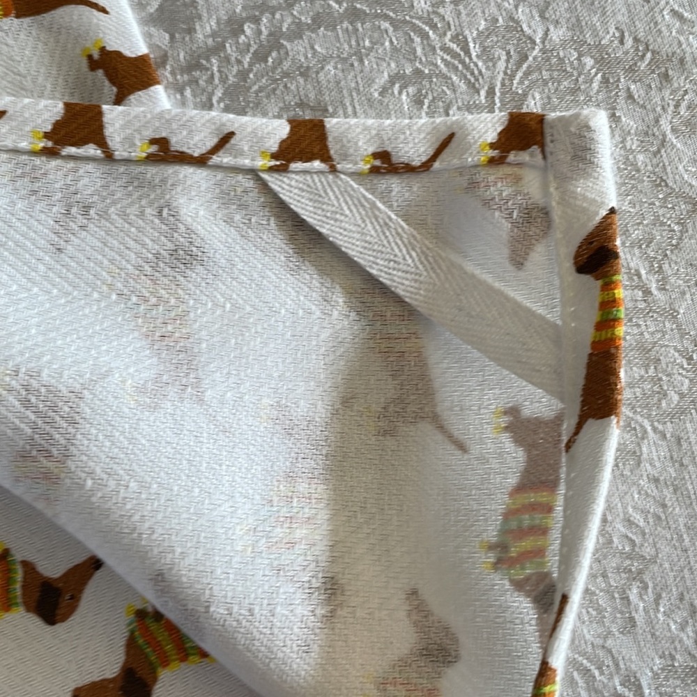 Darling dachshund in sweaters Cynthia Rowley, kitchen towels. Set of 2 - Picture 3 of 7